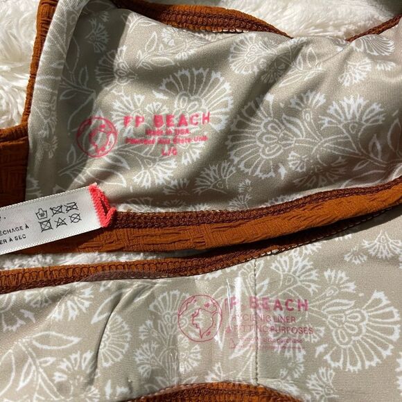 NWOT Free People Farrah Dylan SET Bikini Two Piece Swimsuit top s L bottom sz M - Picture 10 of 10